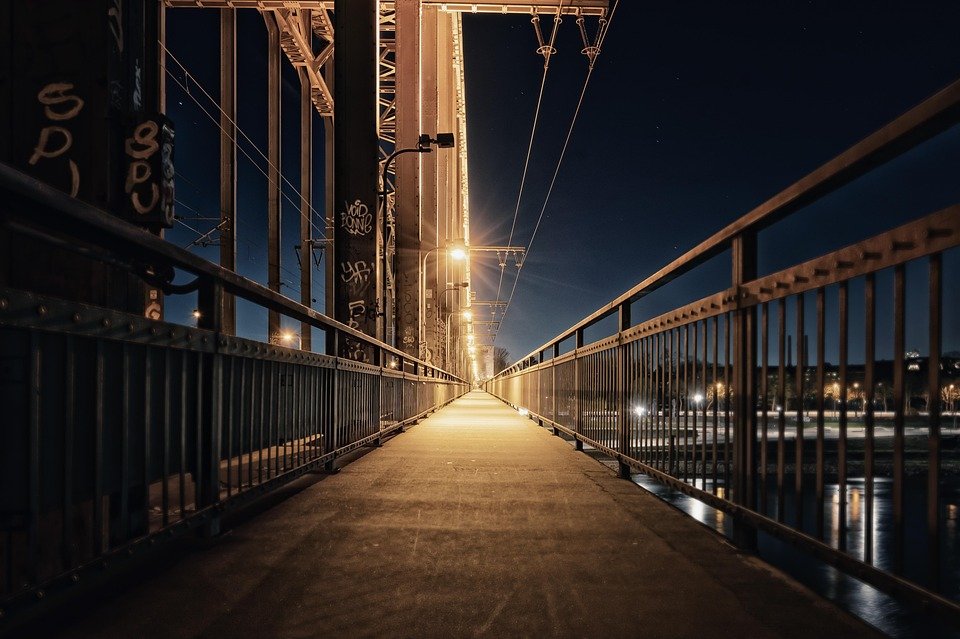 How to Control Smart Lights from Your Phone