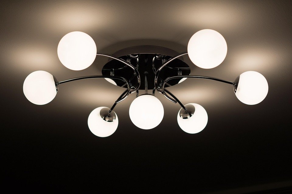 Smart Chandeliers That Can Be Controlled Remotely