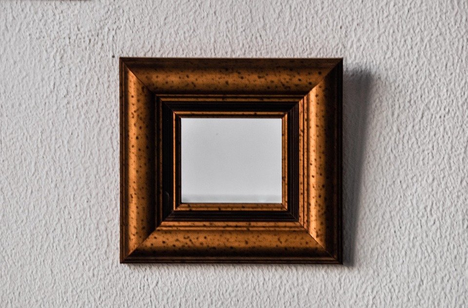 Safe Ways to Hang Heavy Wall Mirrors