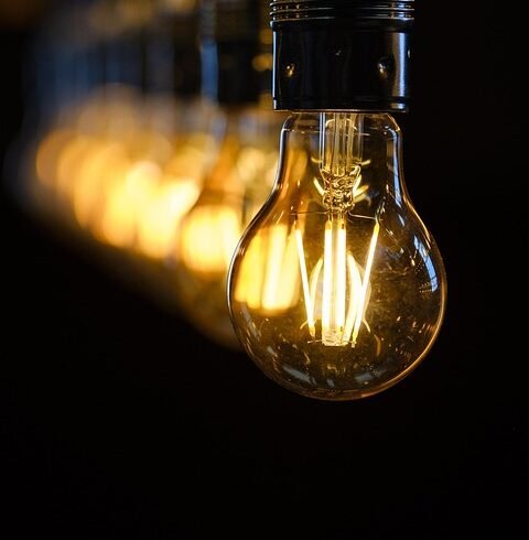 LED vs Incandescent Decorative Lights: Pros and Cons