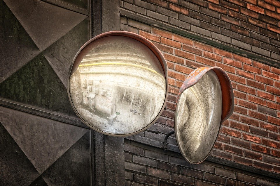 Space-Saving Mirrors for Small Apartments