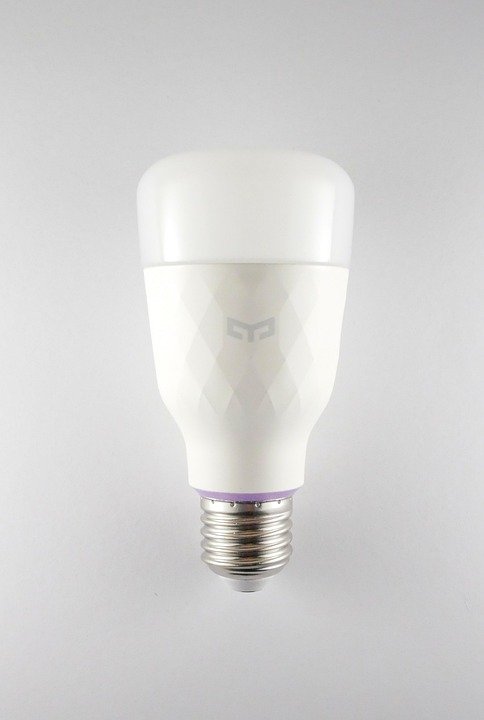 The Most Energy-Efficient Smart Bulbs of 2025